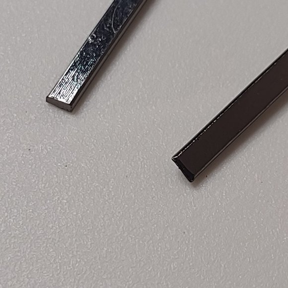 Long Metal And Dark Blue Plastic Dangle Earrings - Picture 4 of 8